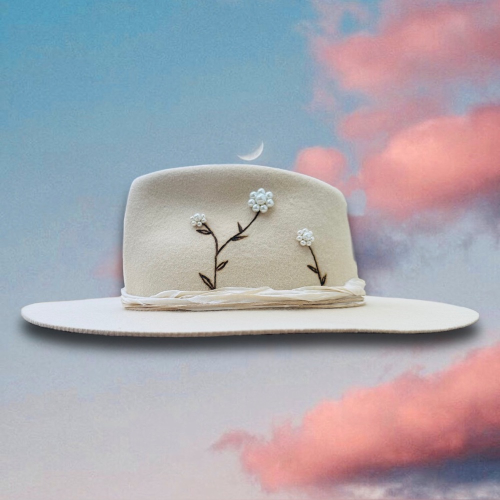 Western Hat 57cm roses and pearls cowgirl cowboy felt